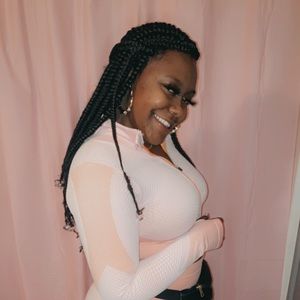 Meet your Posher, Alexus